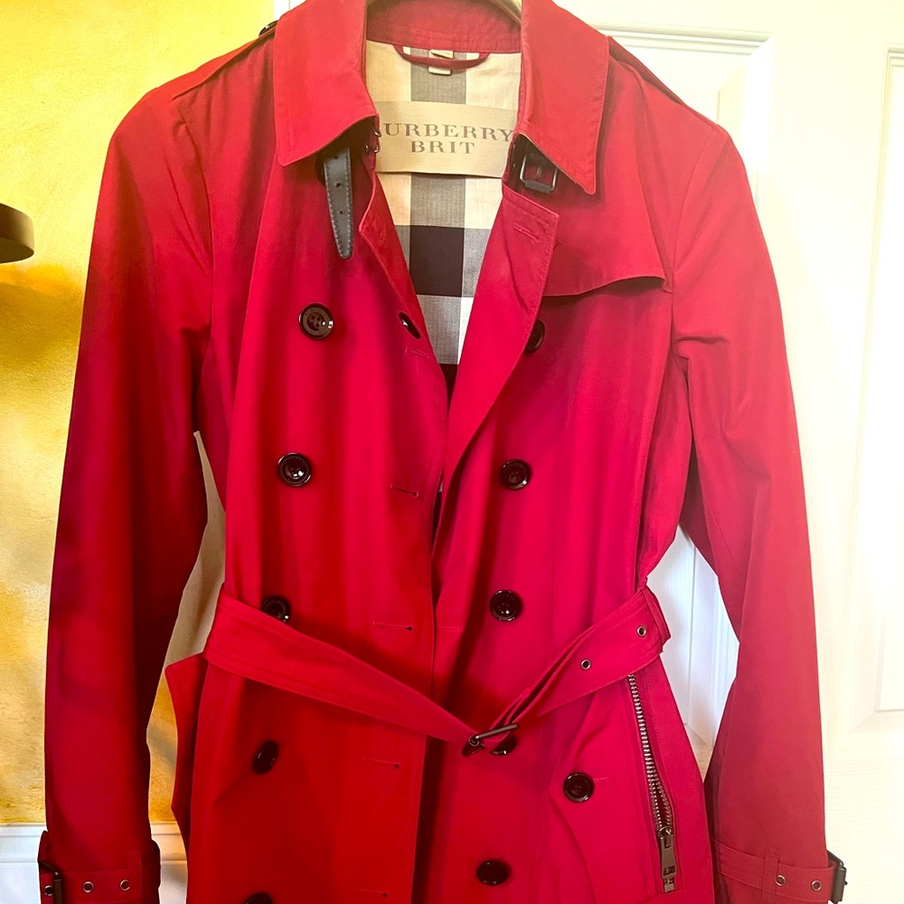 Burberry coat like new size M US